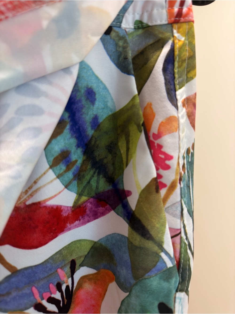 Vibrant Watercolor Rip Skirt Hawaii - Picture 2 of 4